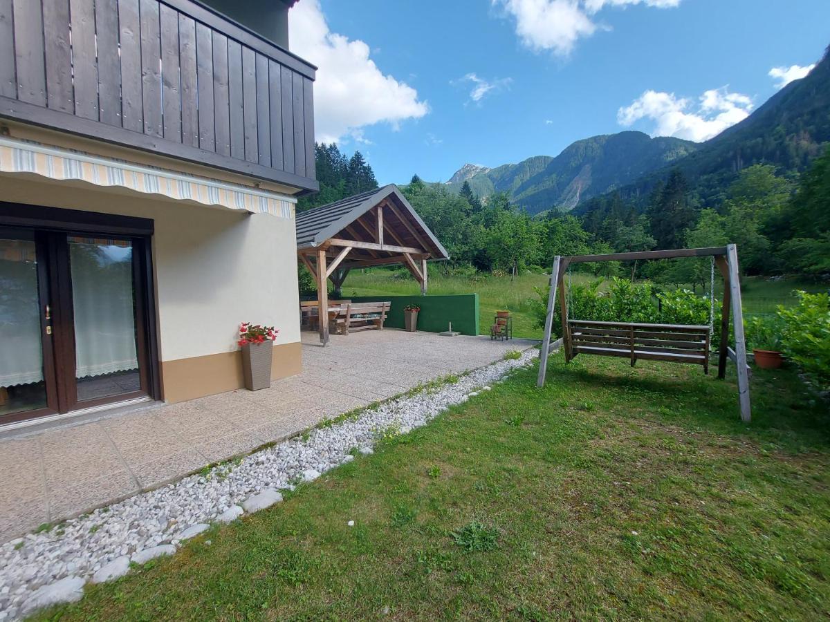 Apartmaji Katrc Soca Bagian luar foto